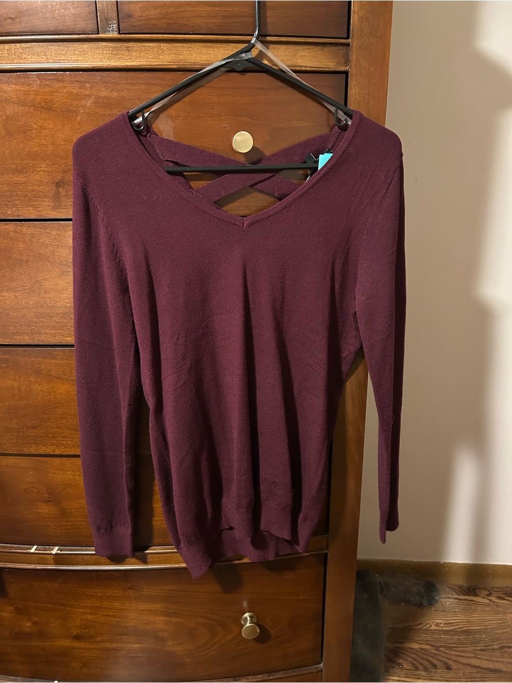 Love Ellie Burgundy Crisscross V-Neck Top Small NWT
